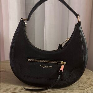 Marc Jacobs Elegant Black Hobo Bag